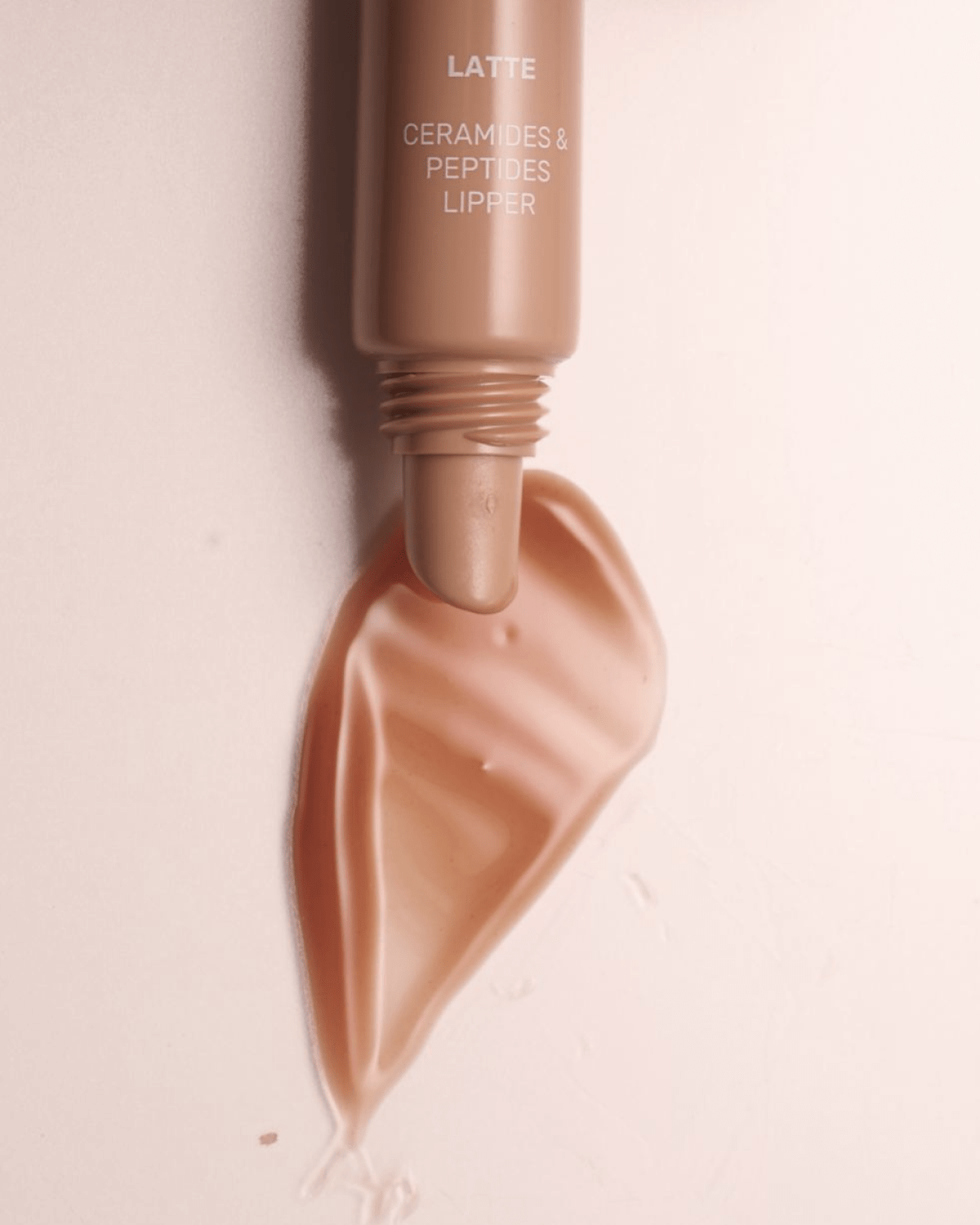 Lipper блиск для губ Latte 