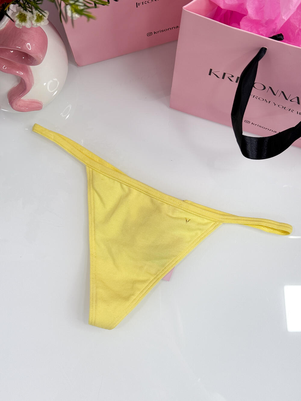 Трусики Stretch Cotton V-string розмір S Yellow Tulip 