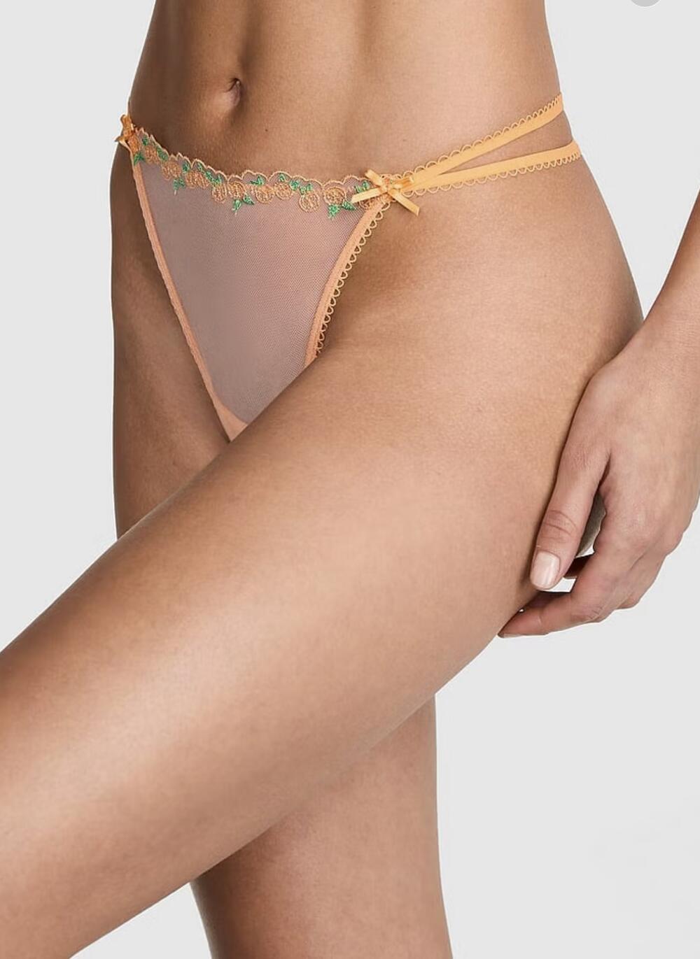 Трусики wink Strappy V-string розмір s vitamin C 