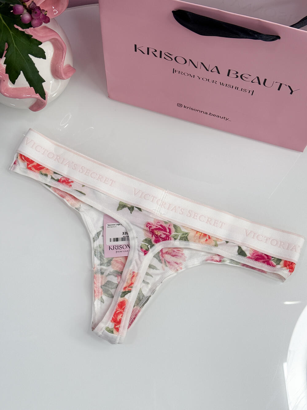 Logo Cotton Thong Panty розмір S білі з квітами 