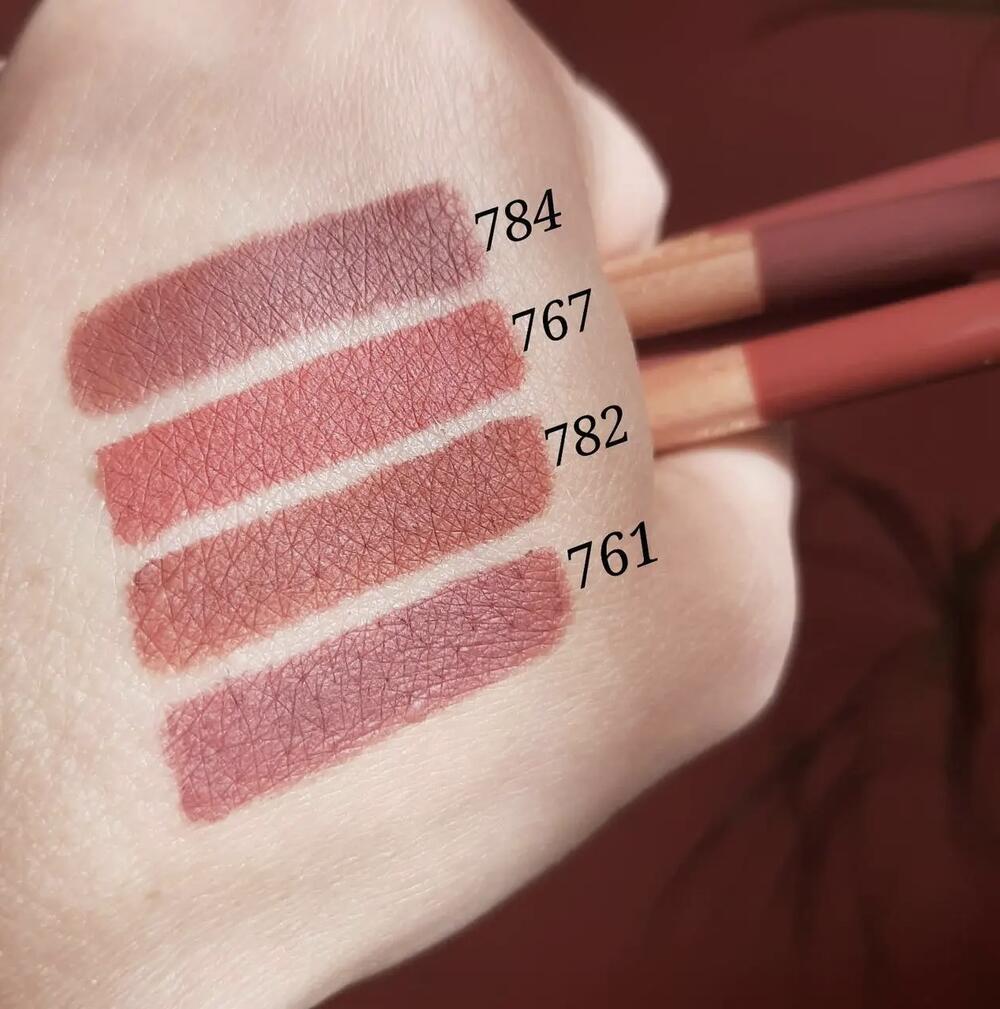 Контурний олівець для губ 761