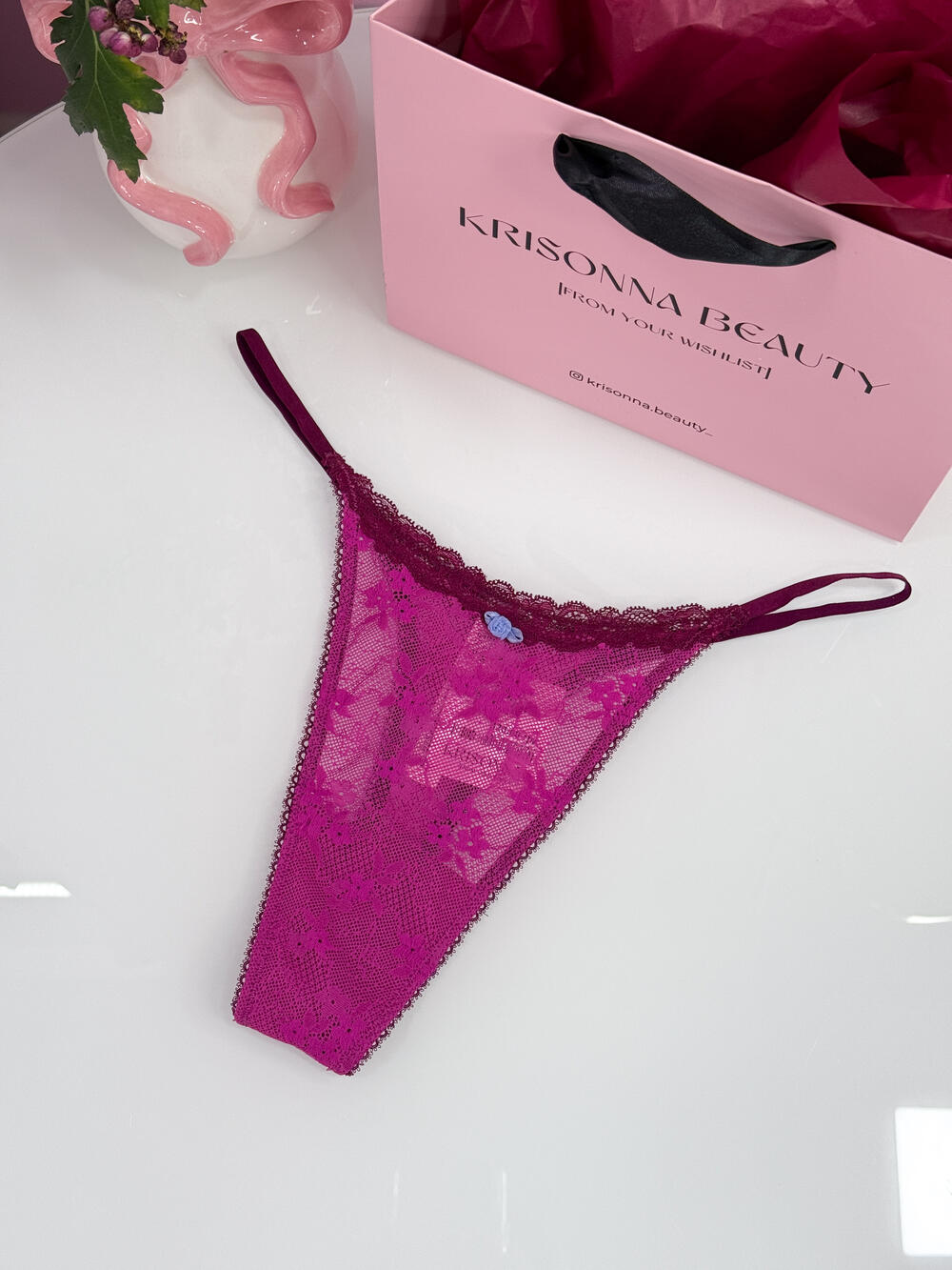 Lace String Thong Panty розмір М фуксія 