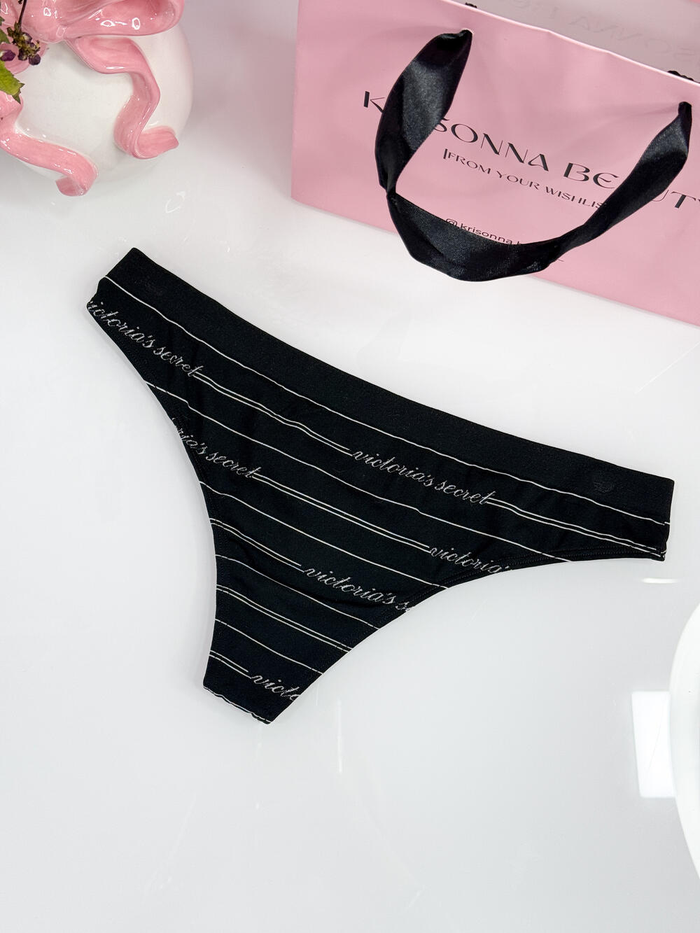 Seamless Thong Panty розмір М black logo 