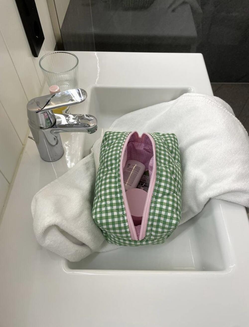 Косметичка у клітинку зелена, medium 