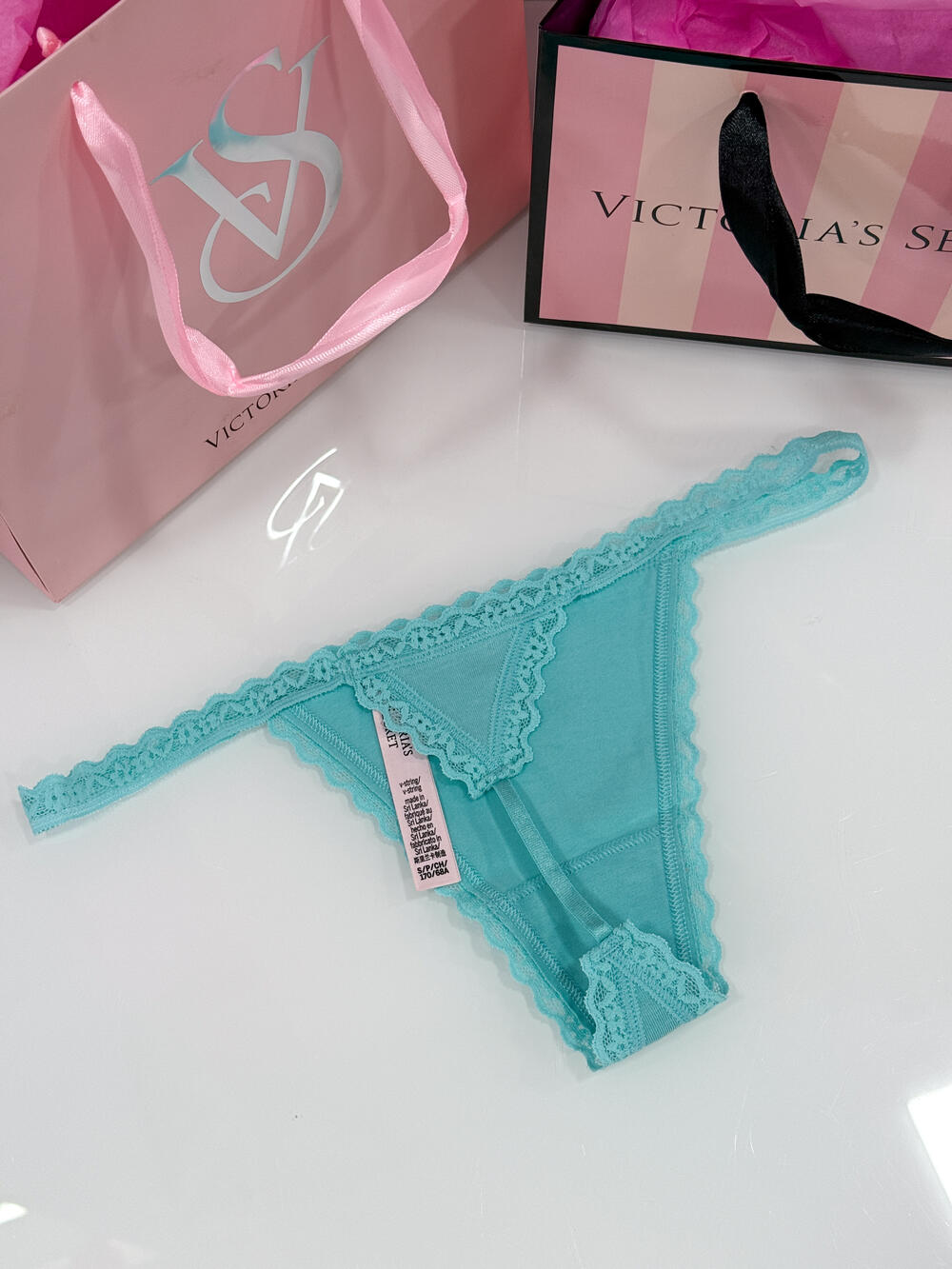 Cotton Lace-Trim V-String Panty розмір S бірюзові 